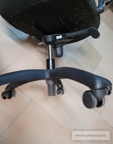 Fotele i krzesła - pakiet zawierający 46 szt. (wg oddzielnego wykazu) 